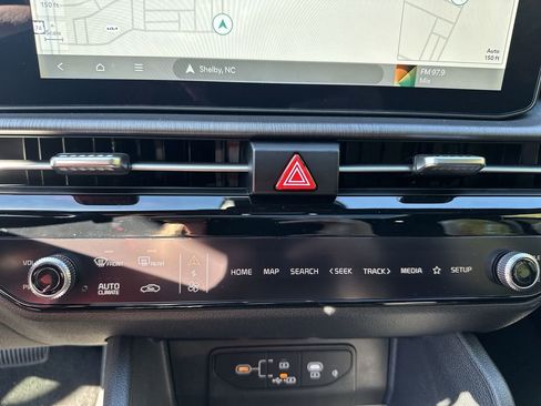 New 2026 Kia Sportage X-Line w/ X-Line Technology Package image 17