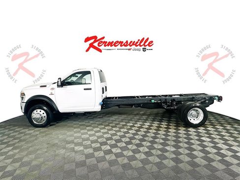 New 2026 RAM 5500 Tradesman w/ Chrome Appearance Group image 4