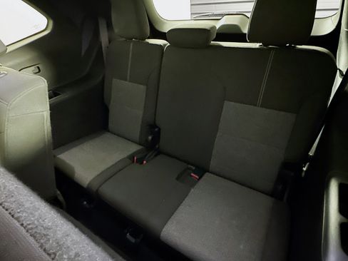 Used 2025 GMC Acadia Elevation image 29