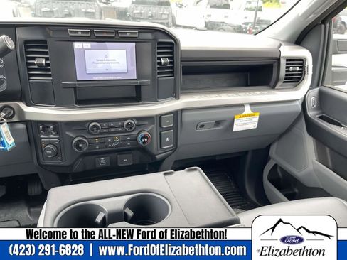 New 2024 Ford F550 4x4 Crew Cab Super Duty image 13