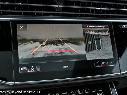 Used 2021 Audi Q8 Prestige image 38