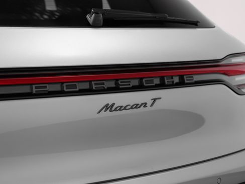 New 2025 Porsche Macan Turbo image 20