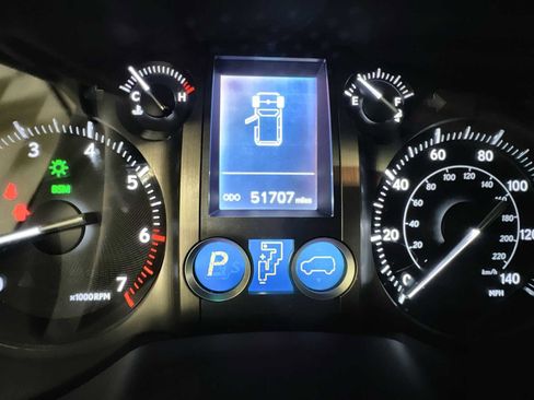 Used 2016 Lexus GX 460 image 10