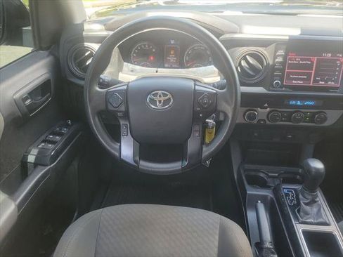 Certified 2023 Toyota Tacoma SR AWD/4WD image 17