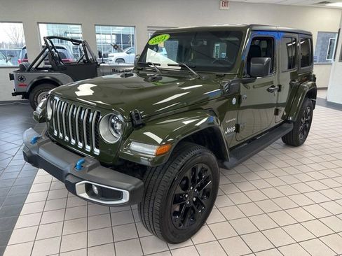 Certified 2023 Jeep Wrangler Unlimited Sahara w/ Cold Weather Group image 3