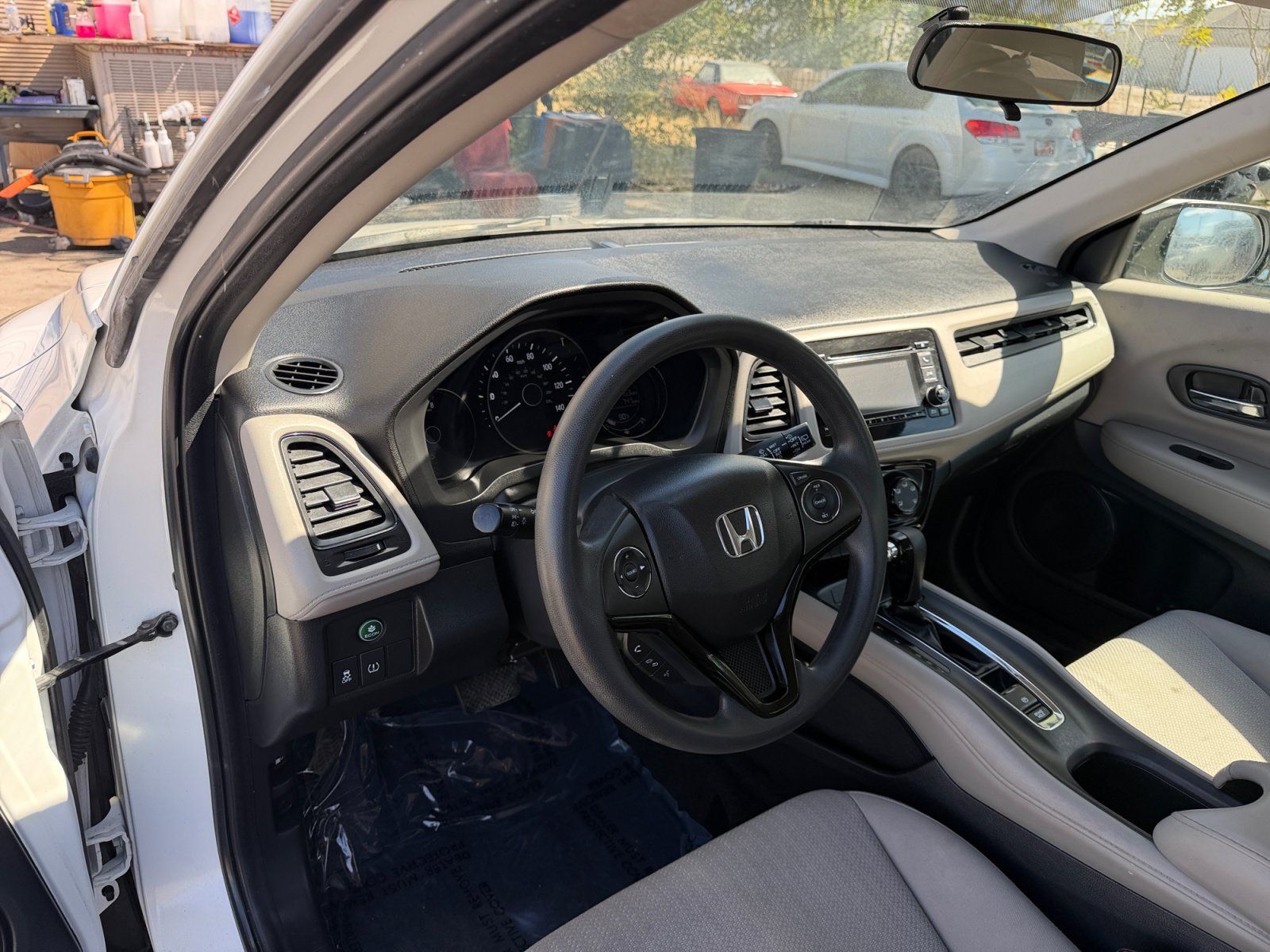 Used 2018 Honda HR-V LX image 18