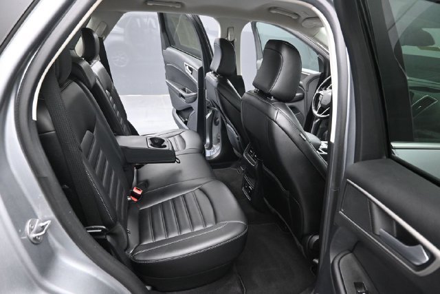 Used 2022 Ford Edge SEL w/ Convenience Package AWD/4WD image 28