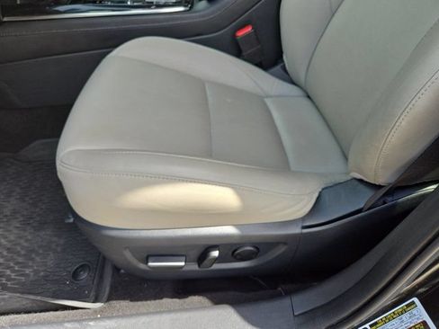 Used 2025 MAZDA CX-30 AWD 2.5 S w/ Preferred Package image 14