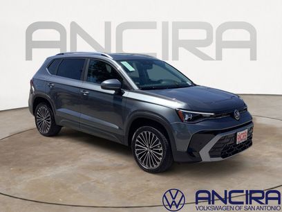 New 2025 Volkswagen Taos SE