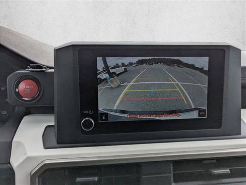 Used 2024 Toyota Tacoma TRD Off-Road image 19