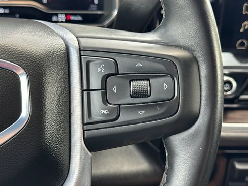 Used 2025 GMC Sierra 1500 SLT AWD/4WD image 29