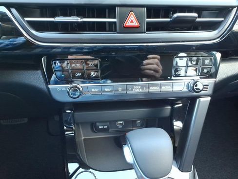 New 2026 Kia Seltos S FWD image 17