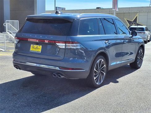 New 2025 Lincoln Aviator Reserve w/ Luxury Package image 2