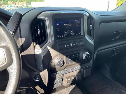 Used 2025 GMC Sierra 2500 Pro w/ 1SA Pro Safety Plus Package AWD/4WD image 15