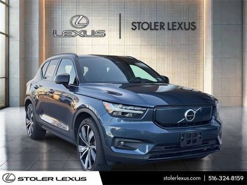 Used 2022 Volvo XC40 P8 Recharge Ultimate image 1