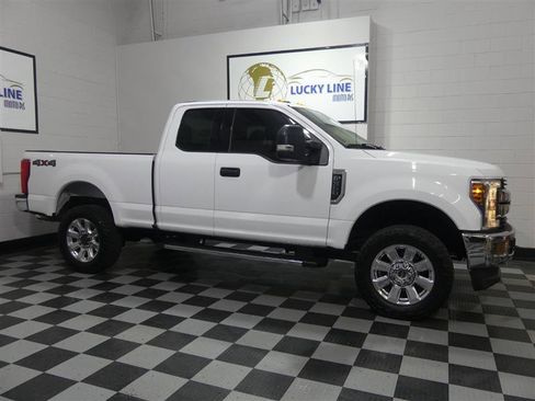 Used 2018 Ford F350 XLT image 6