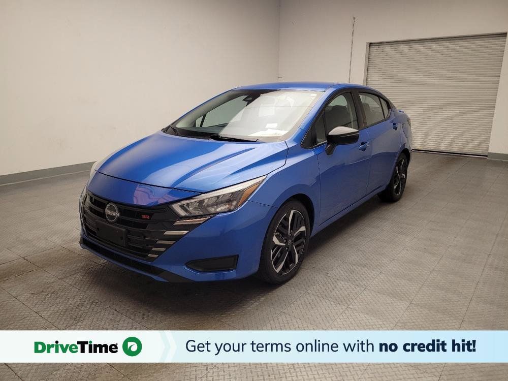 Used 2024 Nissan Versa SR FWD image 1