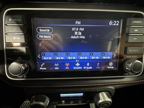 Used 2020 Nissan Kicks SR image 23