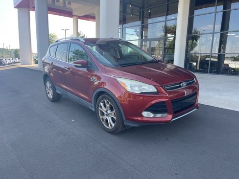 Used 2014 Ford Escape Titanium FWD image 2