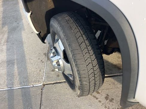 Used 2022 Chevrolet Silverado 3500 High Country image 39