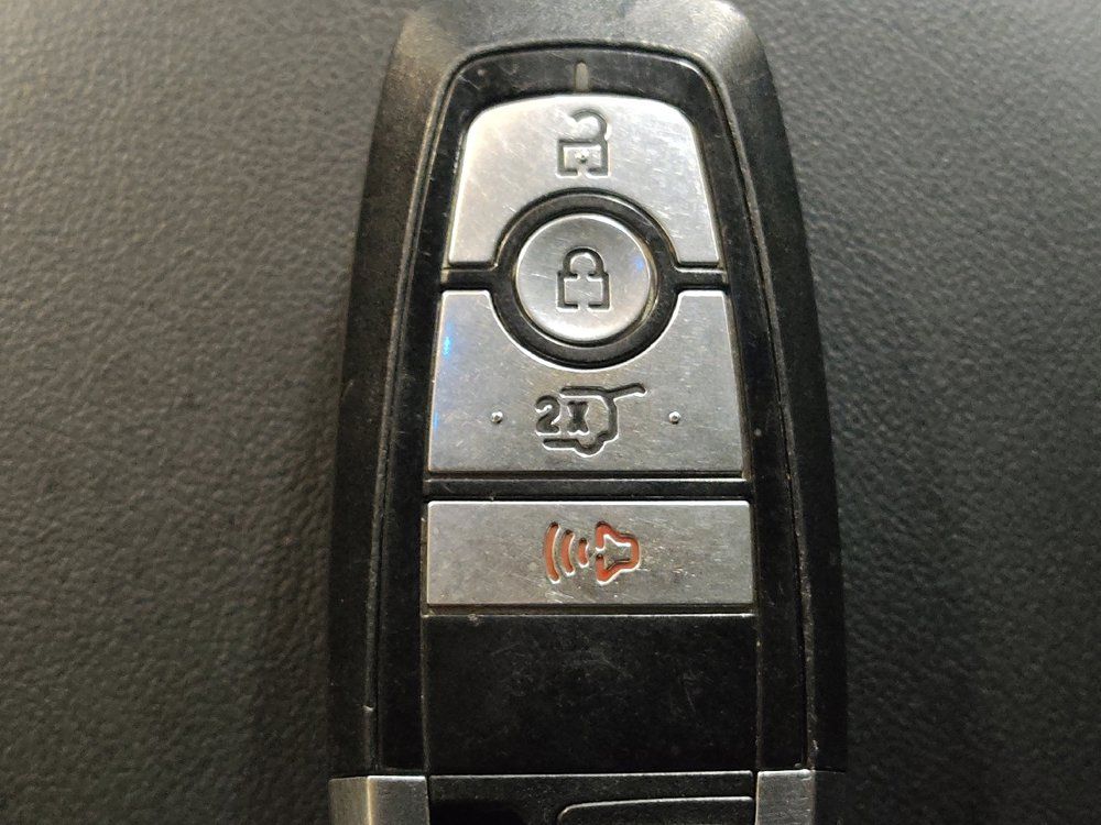 Used 2021 Ford Explorer XLT RWD image 32