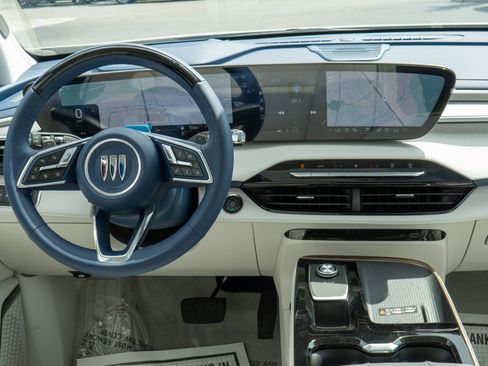 New 2026 Buick Enclave Avenir w/ Super Cruise Package image 11