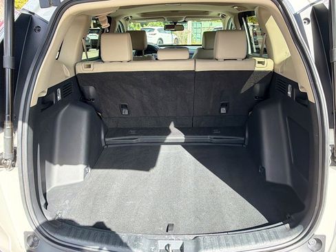 Used 2018 Honda CR-V Touring image 12