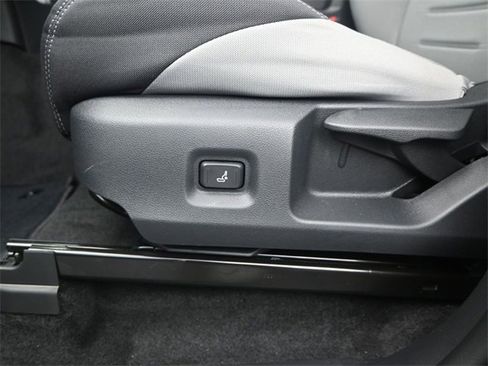 New 2025 Toyota Tacoma TRD Off-Road image 9