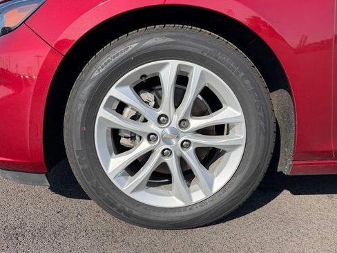 Used 2017 Chevrolet Malibu LT FWD image 17