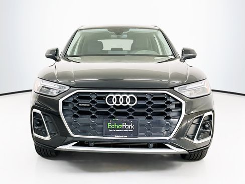 Used 2023 Audi Q5 2.0T Premium w/ Convenience Package AWD/4WD image 2