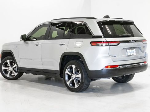Used 2023 Jeep Grand Cherokee 4WD 4xe w/ Luxury Tech Group II image 31