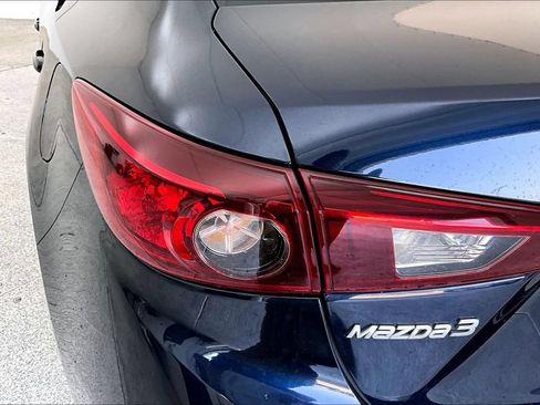 Used 2017 MAZDA MAZDA3 Touring FWD image 27