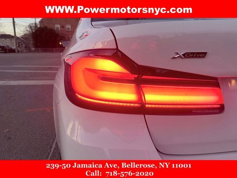Used 2022 BMW 530i xDrive w/ Convenience Package image 12