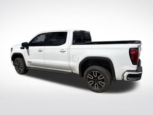 Used 2021 GMC Sierra 1500 AT4 w/ Technology Package AWD/4WD image 2