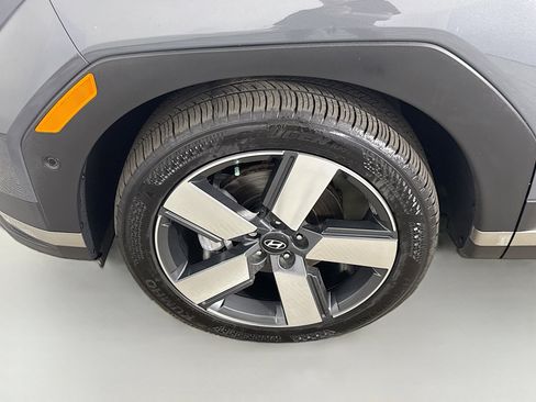 Used 2024 Hyundai Santa Fe Limited image 37