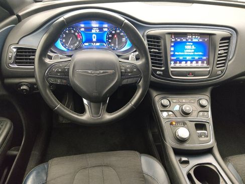 Used 2016 Chrysler 200 S image 22