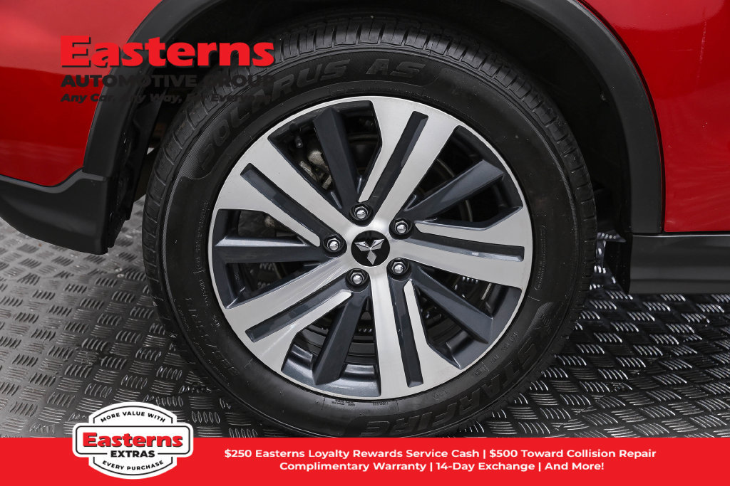 Used 2025 Mitsubishi Outlander Sport AWD image 32