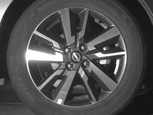 Used 2025 Nissan Versa SV FWD image 12