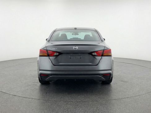 Used 2025 Nissan Altima 2.5 SV image 7