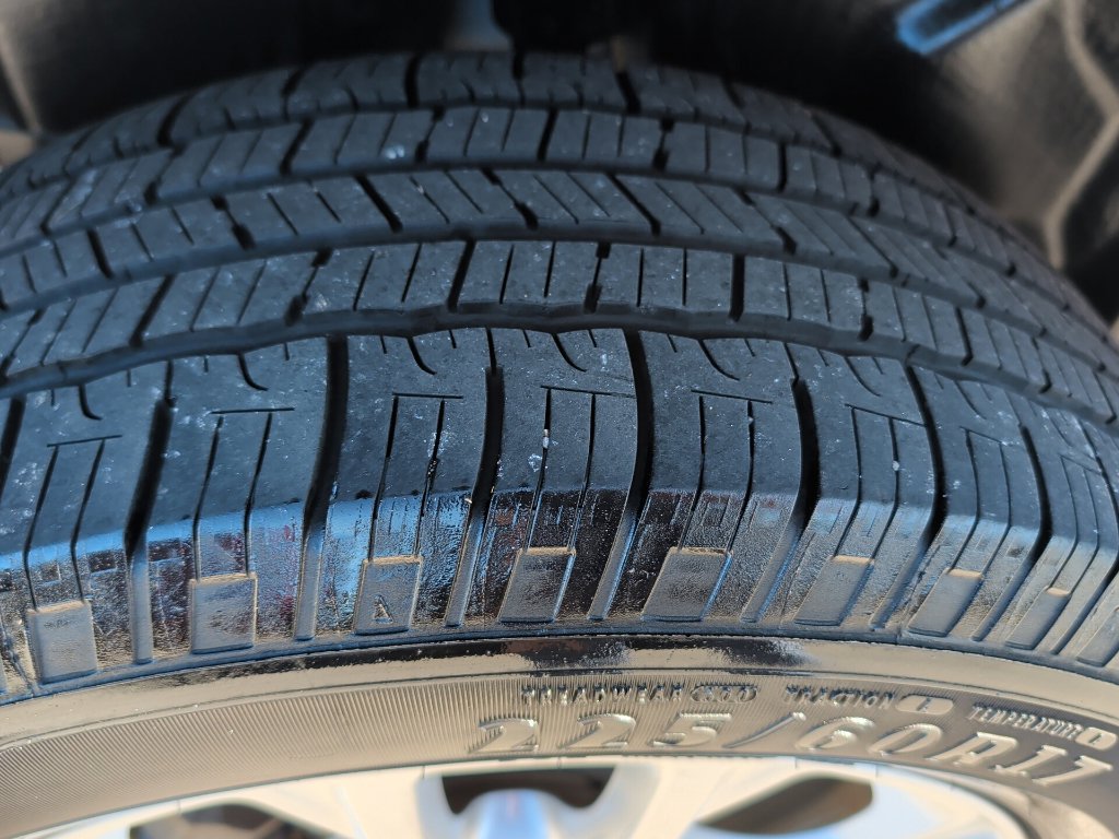 Used 2020 Jeep Cherokee Latitude FWD image 10