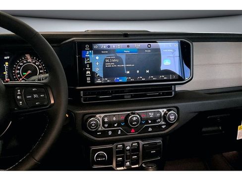 New 2026 Jeep Gladiator Sport image 8