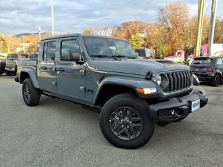 New 2026 Jeep Gladiator Sport video 2