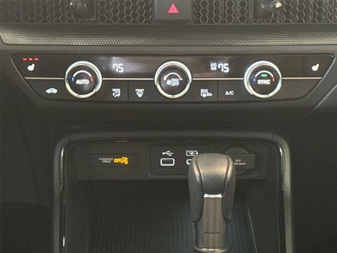 Used 2025 Honda CR-V EX image 17
