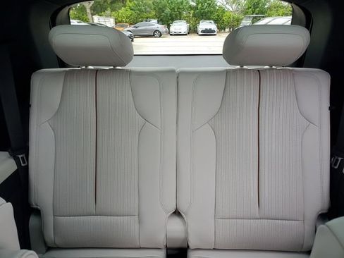 New 2026 Cadillac Vistiq Luxury AWD/4WD image 7
