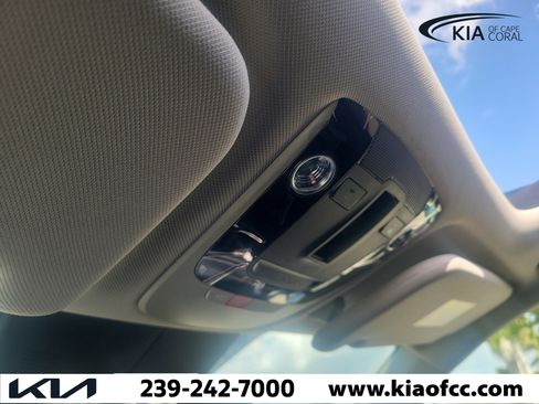 New 2026 Kia Sorento S FWD image 31