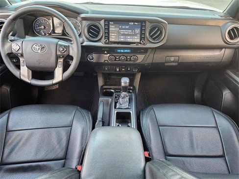 Used 2021 Toyota Tacoma TRD Sport image 12