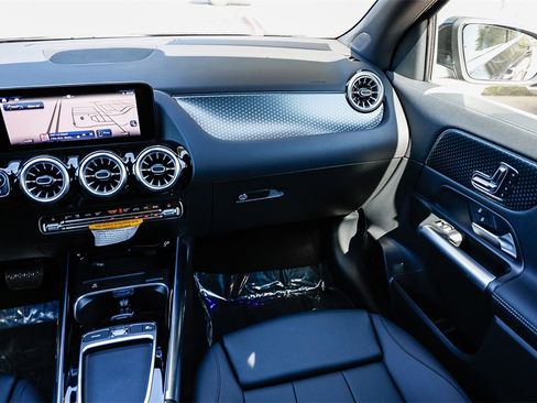 New 2025 Mercedes-Benz GLA 250 image 15