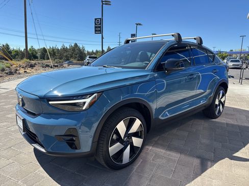 Used 2023 Volvo C40 P8 Recharge Ultimate image 2