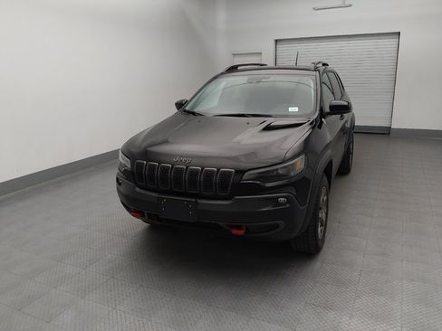 Used 2022 Jeep Cherokee Trailhawk w/ Premium Leather Package AWD/4WD image 15