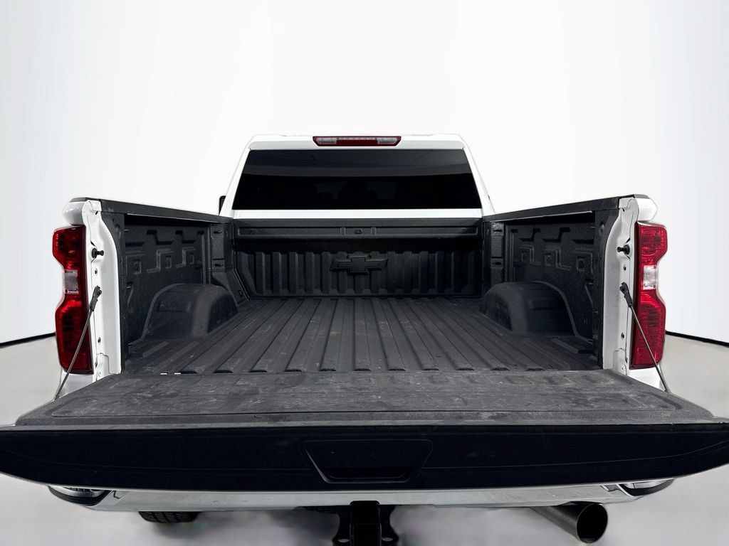 Used 2025 Chevrolet Silverado 2500 LT AWD/4WD image 26